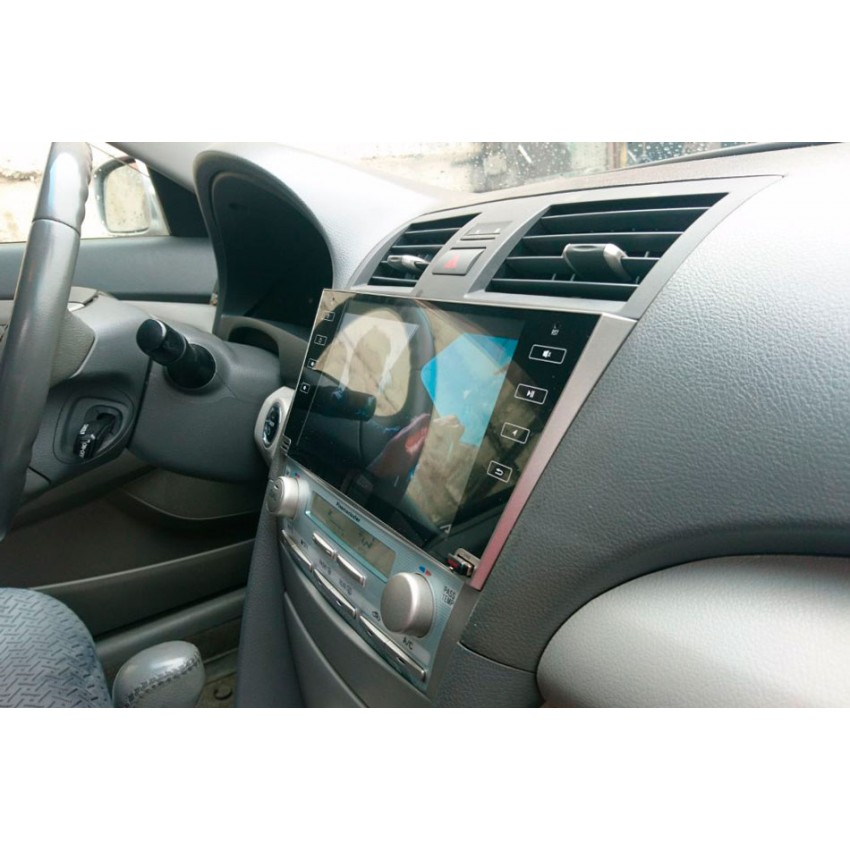 Штатное головное устройство для Toyota Camry XV40 на OS Android 8.1.0