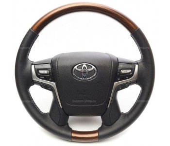 Руль для Toyota Land Cruiser 200 2007-2021 в оригинальном стиле